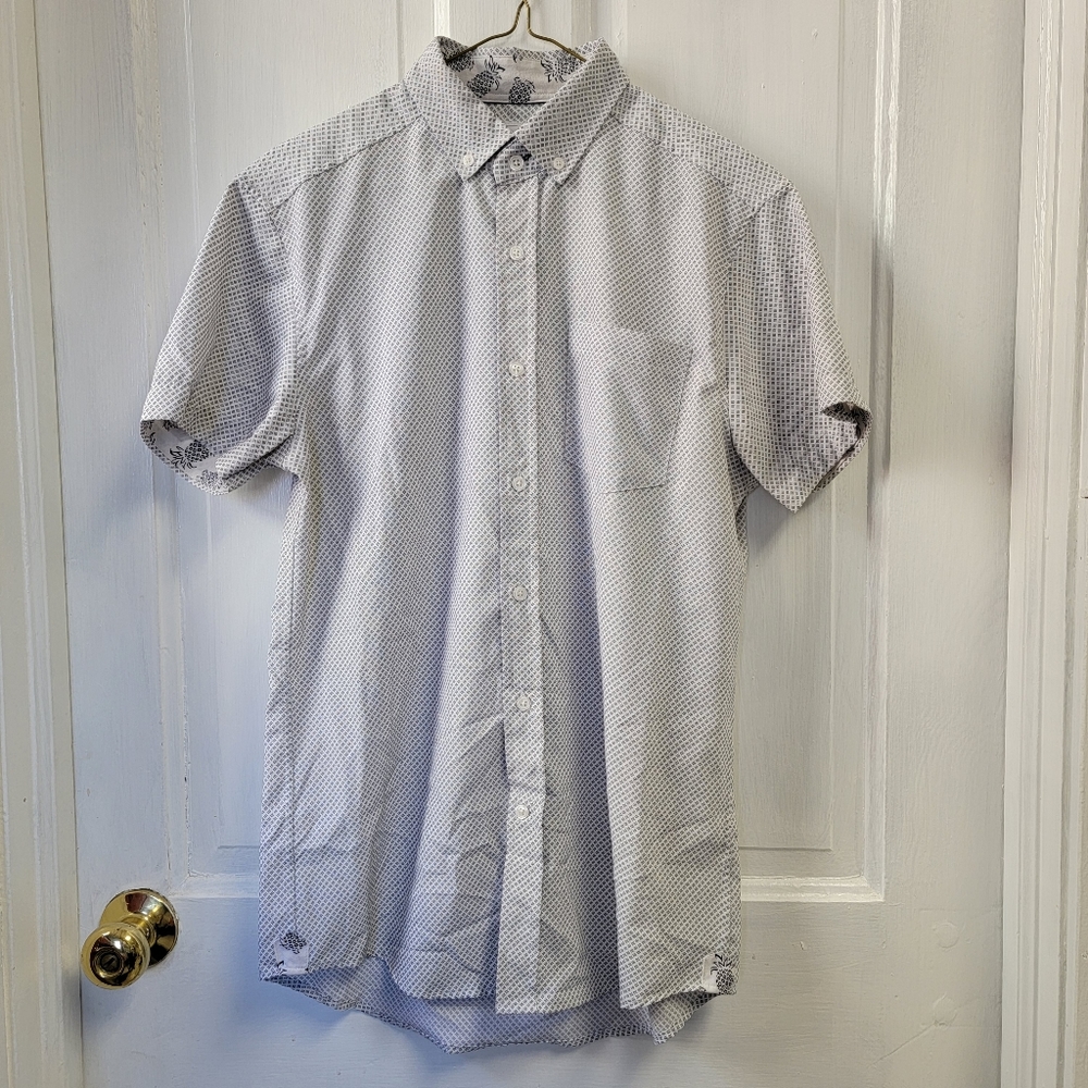 International Report Short Sleeve Button-Up